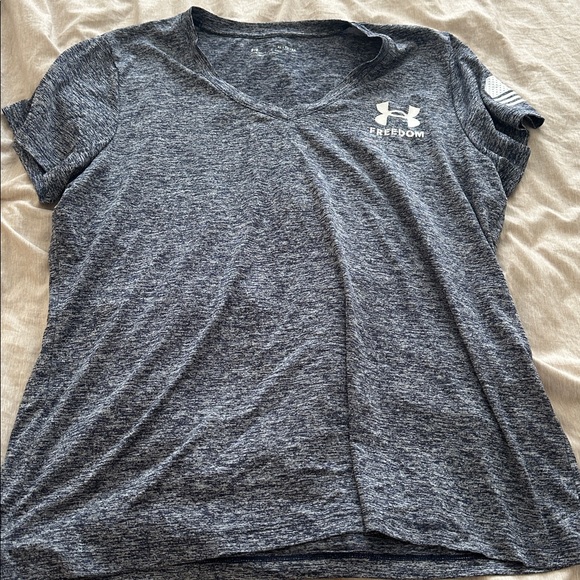 Under Armour Women's Short Sleeve Tee - Heathered Gray - Picture 1 of 3